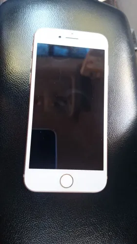 IPhone 8 64Gb 66%bateria único dono com a caixa, 2 películas 3D + Capinha