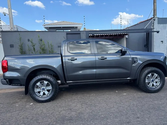 Ford Ranger XLS 3.0 V6 4X4 CD Diesel Aut. 2024