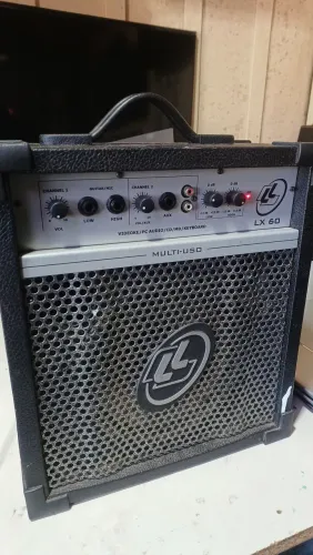 Caixa amplificada Bluetooth