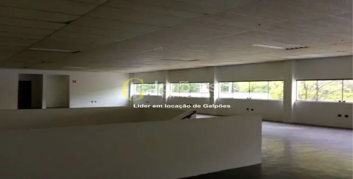 Pavilhão/Galpão para alugar no bairro Jardim Triângulo - Taboão da Serra/SP