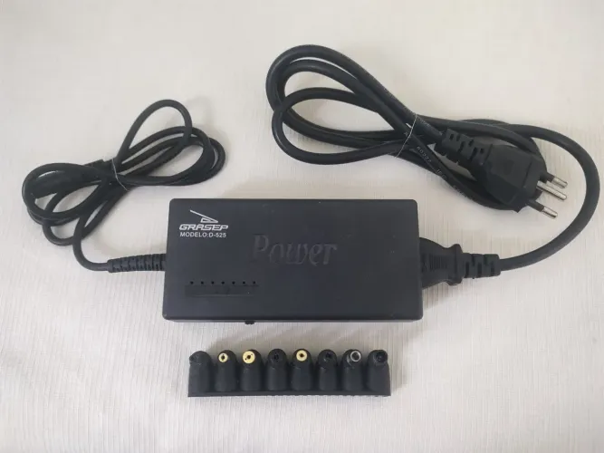 Carregador Universal para Notebook Grasep (Modelo D-525)