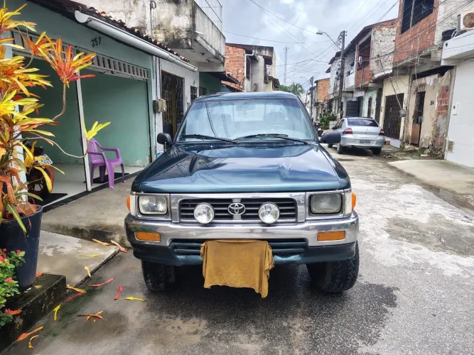 Toyota Hilux CD 4X4 2.8 Diesel Mec. 1995
