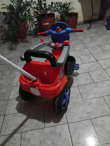 Carro de empurrar crianças