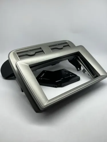 Moldura 7 e 9 polegadas Fiat Punto 