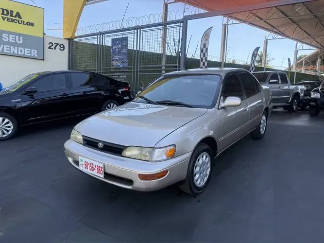 Toyota Corolla LE 1.8 1995