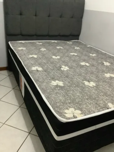 Cama conjugada casal + cabeceira estofada