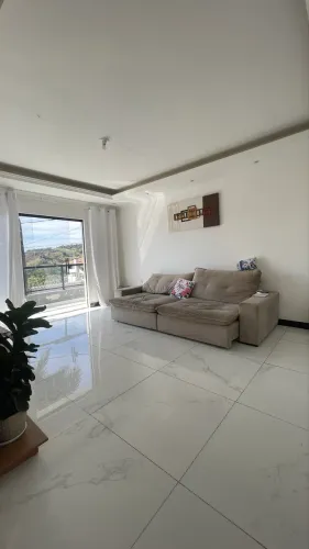 Vende-se casa em Bom Jesus do Amparo