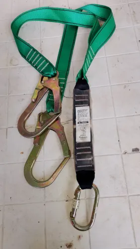 Cinto de segurança e talabarte ABS