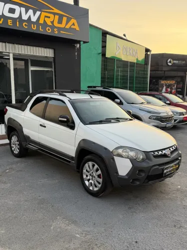 Fiat Strada Adventure1.8/ 1.8 Locker Flex CD 2015