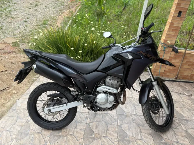 Honda XRE 300 ABS 2022 - 38 mil km - Excelente estado