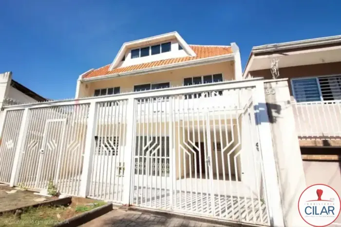 Imobiliária Cilar Vende Sobrado 5 Quartos no com 300,00m², Ref. 101023.001-CILAR