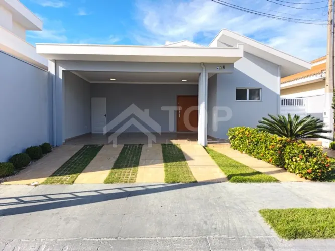 Casa moderna em condomínio no Residencial Quebec, São Carlos