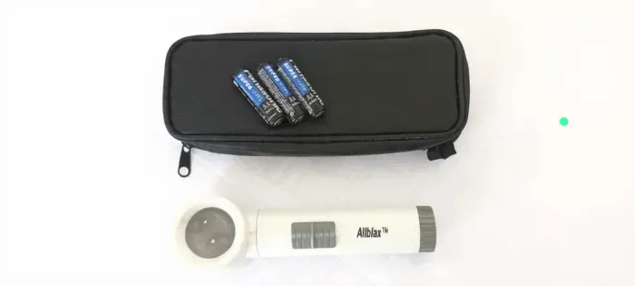 LUPA DE APOIO À LEITURA - ILUMINADA - MARCA ALLBLAX - PARA PESSOAS COM BAIXA VISÃO 