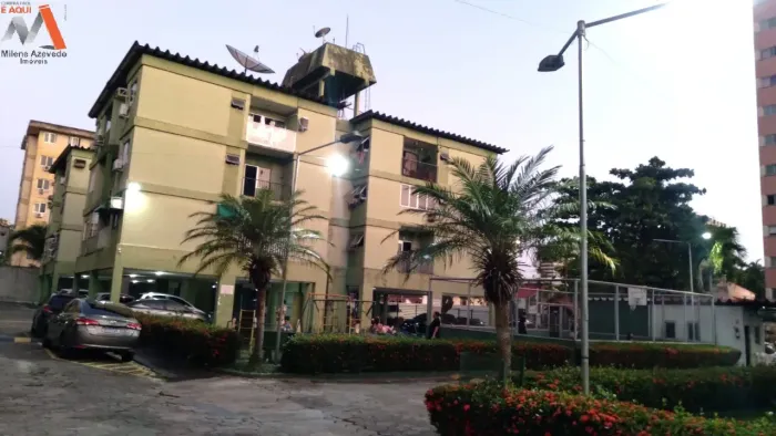 Apartamento de 2 dormitórios no Marco com vaga coberta e excelente localização