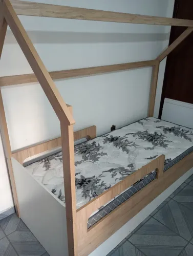 Cama ingantil