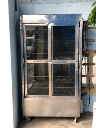 Máquina de Assar Frango (Frangueira) para 30 Frangos - Com Detalhe