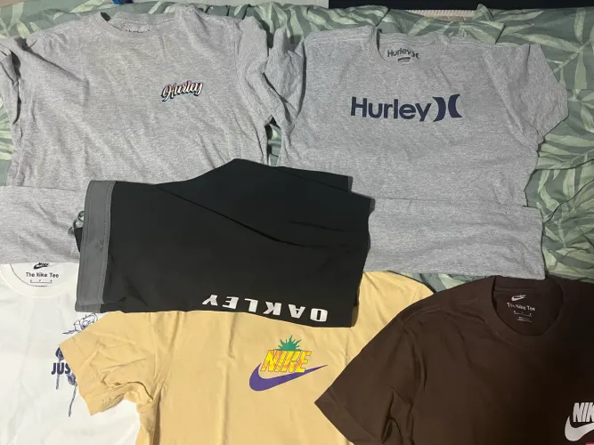 Roupas nike, hurley e oakley