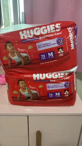 3 Pacotes de Fraldas Huggies Roupinha Supreme Care(72 unidades M)