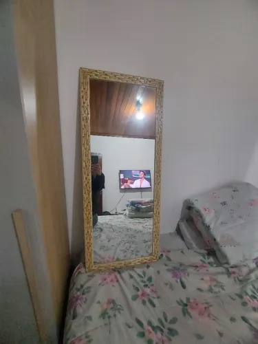 Espelho com moldura