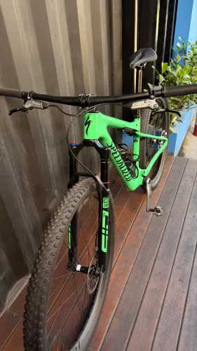 Specialized World Cup Expert Carbono GX AXS Roval Carbono - 300km - Tam P