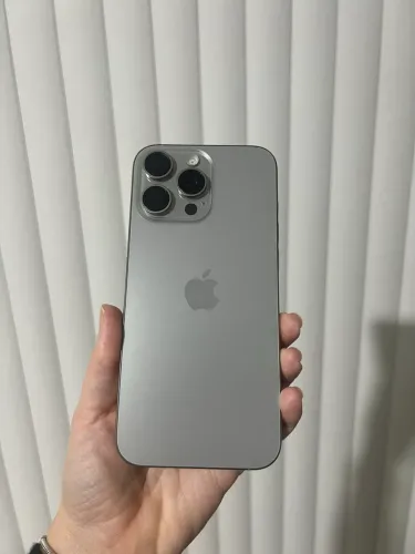 iPhone 16 Pro Max 256GB - Bateria 100%