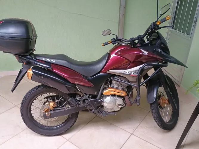 Vendo XRE 2011 VERMELHA CUSTOMIZADA
