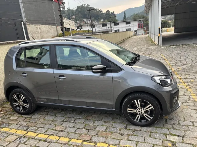 Volkswagen Up! Extreme 1.0 TSI Total Flex 12V 5P 2021