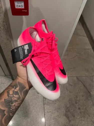 Chuteira Nike