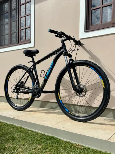 Caloi Aro 29 - Shimano Altus - Freios Hidráulicos MT200