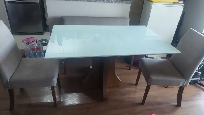 Mesa de jantar 4 lugares
