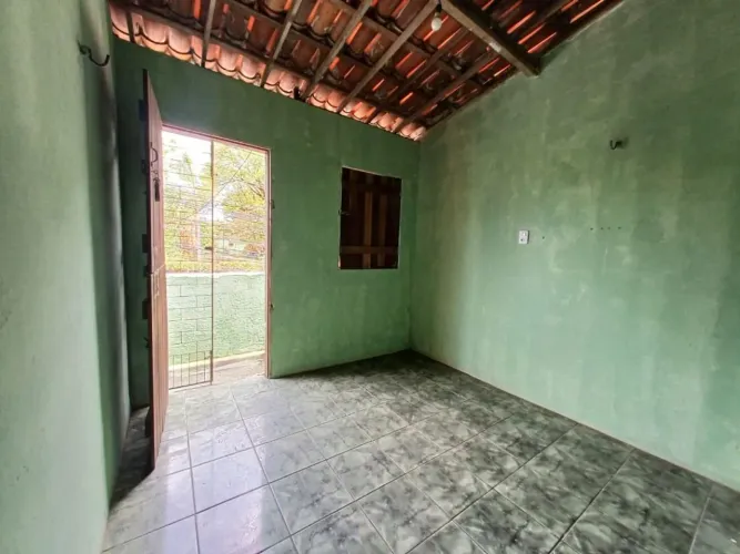 Casa com 1 dormitório para alugar por R$ 605,52/mês - Manuel Sátiro - Fortaleza/CE