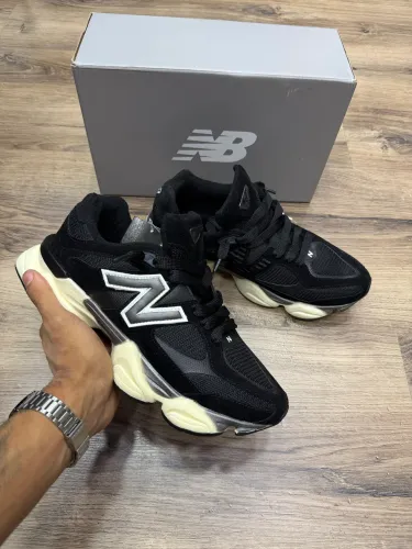 Tênis New Balance 9060