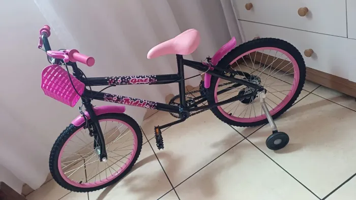 BICICLETA INFANTIL FEMININA ARO 20