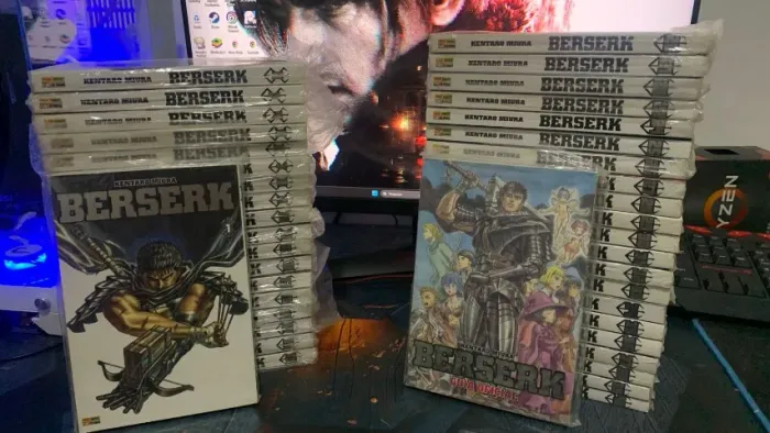 Coleção Berserk Panini 1-40 + Guia Oficial (15 Volumes Lacrados) 
