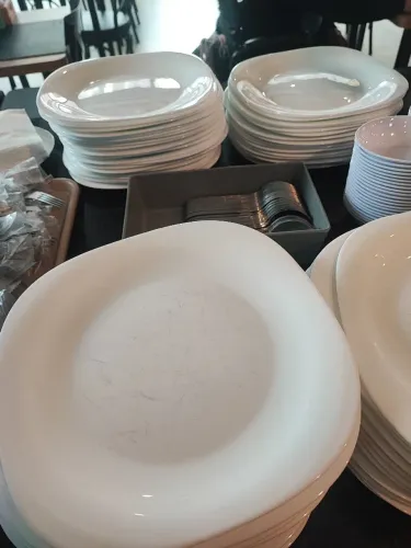 Pratos para buffet kg ou livre