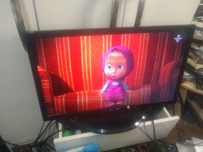 Tv led cce 24 polegadas com hdmi