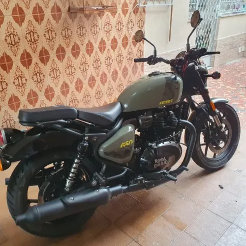 Royal Enfield Shotgun 650cc ABS 2026 766km excepcional estado documentos em ordem