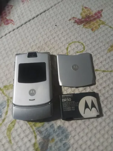 Celular Relíquia Motorola V3 Prata (Funcionando - p/ Colecionadores), LEIA O ANÚNCIO