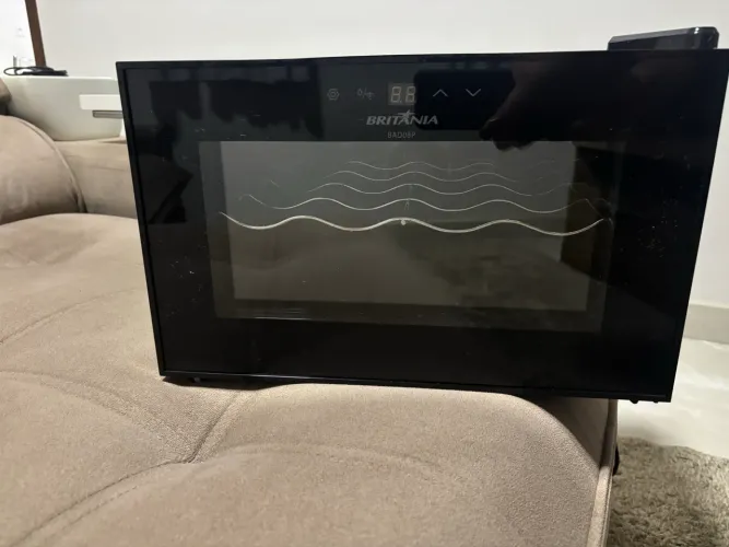 Adega de vinhos e charutos | Britânia 