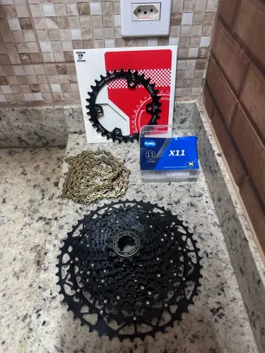 Kit 11v Cassette, corrente e coroa (novos)