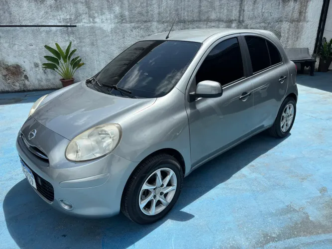 Nissan March S 1.0 16V Flex Fuel 5P 2012