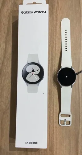 Galaxy Watch 4 - 40mm Bluetooth, Com Caixa e Carregador