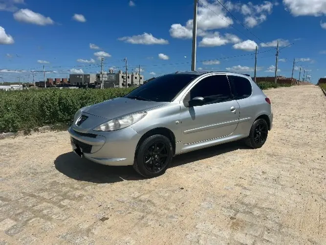 Peugeot 207 XR 1.4 Flex 8V 3P 2013