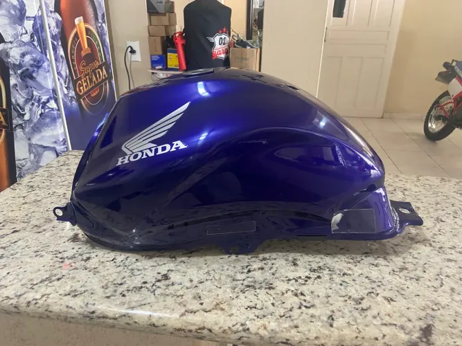 Tanque novo ORIG Honda CB300 zero sem uso 