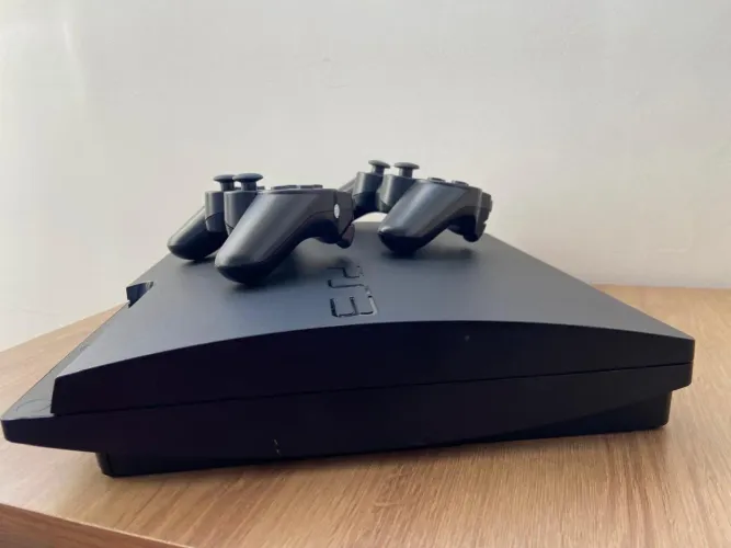 ? PS3 Slim Desbloqueado - Pronto para Jogar!