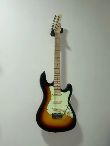 Guitarra elétrica NUNCA USADA