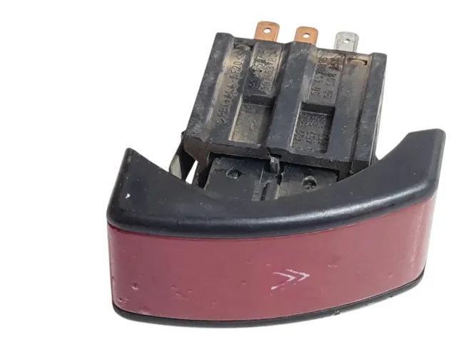 Botao Pisca Alerta Gm Corsa Montana 2003 A 2012 *