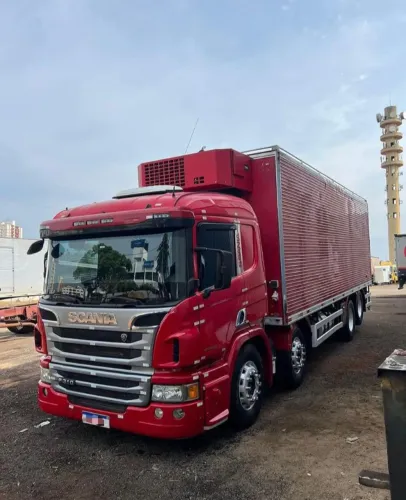 Scania p310 4 eixo 8x2 único dono