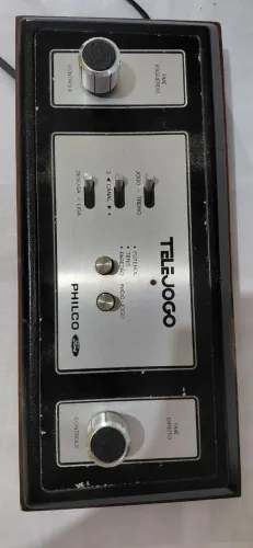 Console Telejogo Philco Ford, um dos primeiros videogames fabricados no Brasil, 