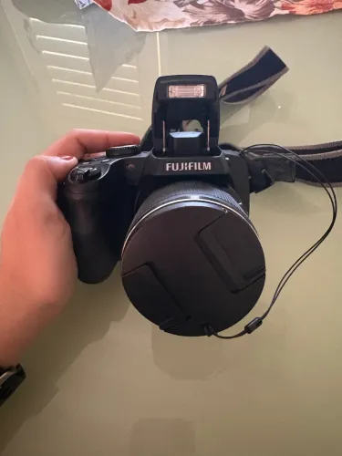 Camera FUNJIFILM SL1000